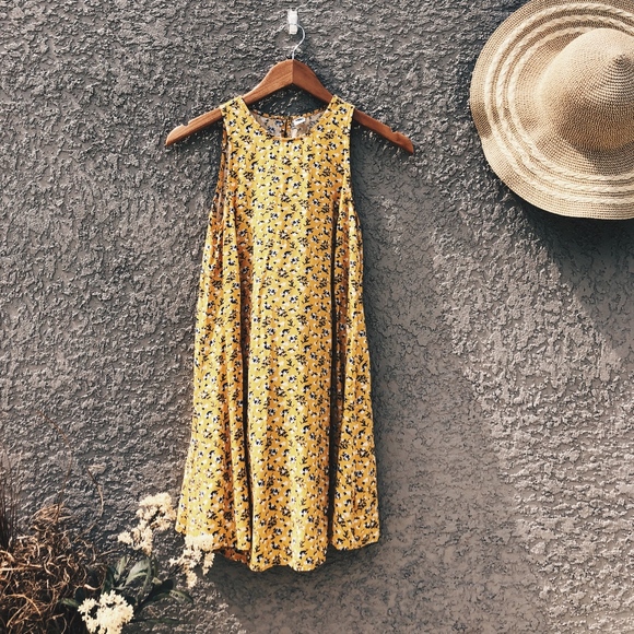yellow floral shift dress